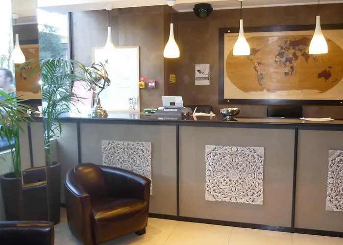Antares Hostel Nice